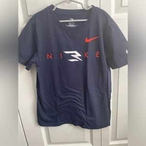 Kids nike tshirt
